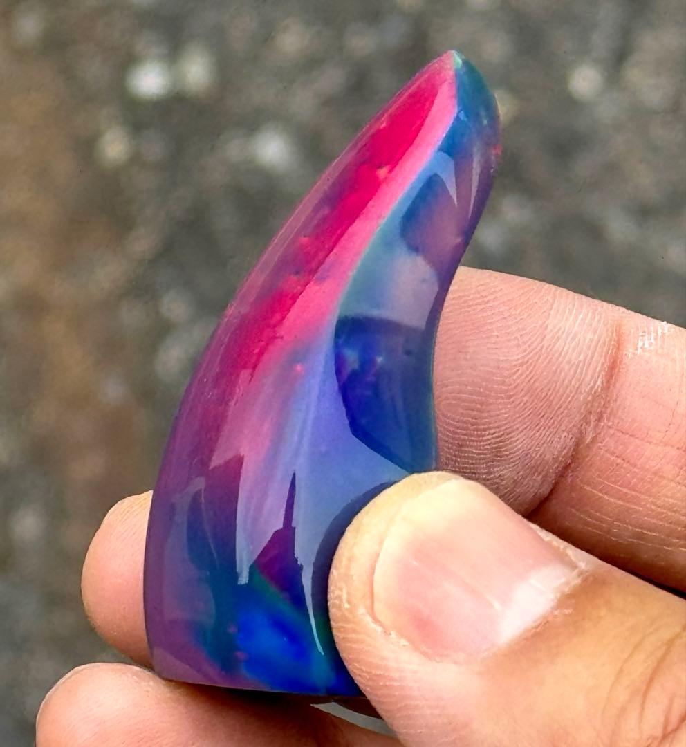 三線バチ　人工オパール製