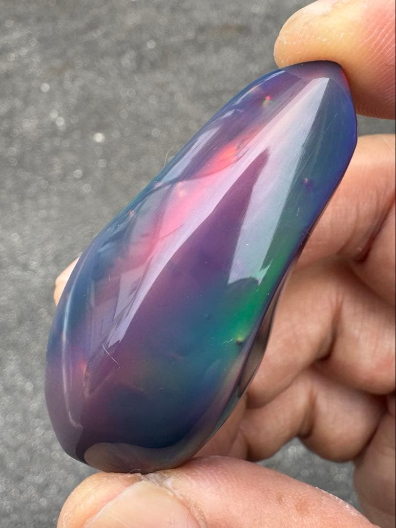 三線バチ　人工オパール製