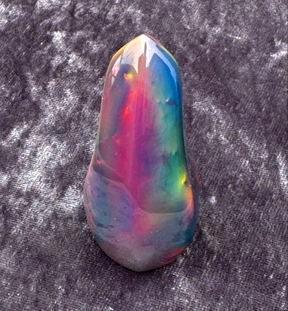 三線バチ　人工オパール製