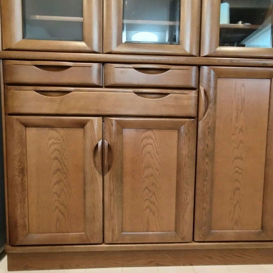 カリモク木製食器棚 ガラス扉付き ブラウン