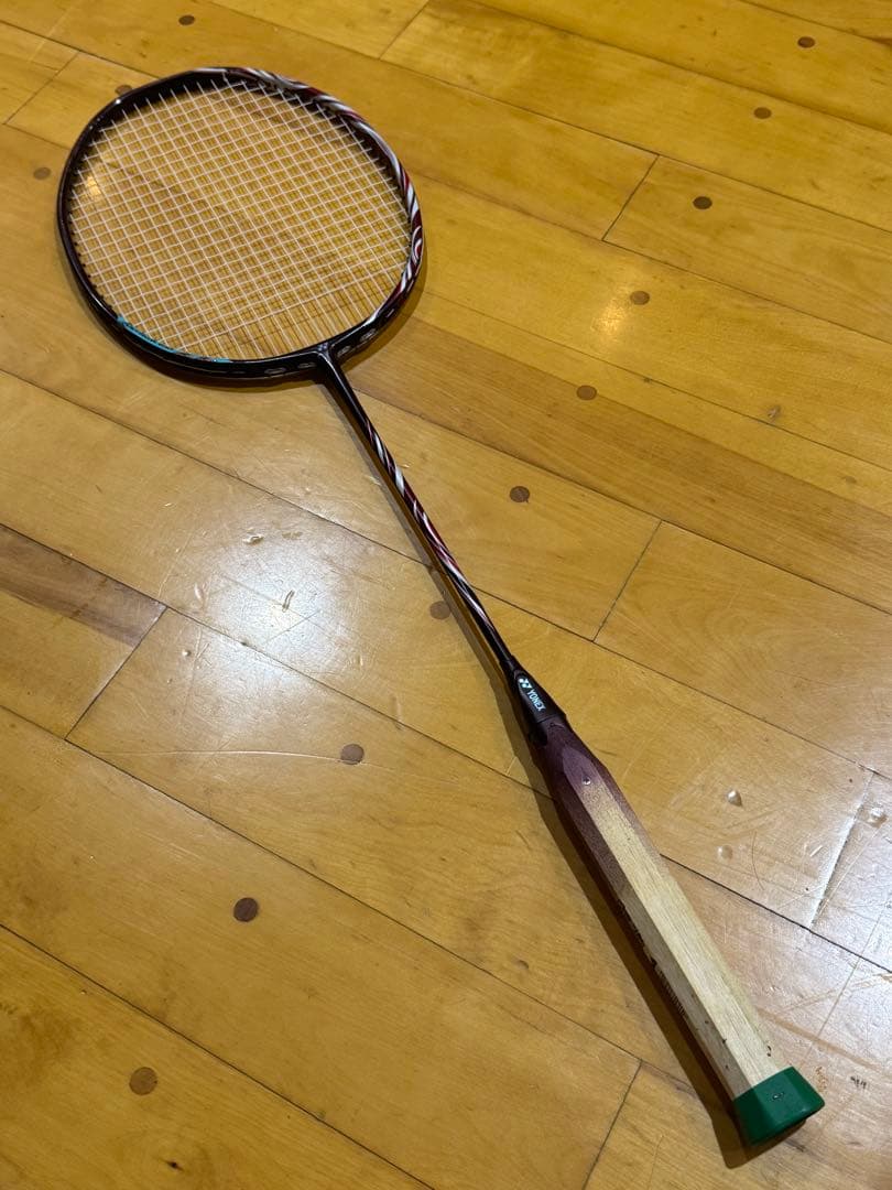 【専用(ガンダム7号機さま)】ASTROX 100zz バドミントンラケット