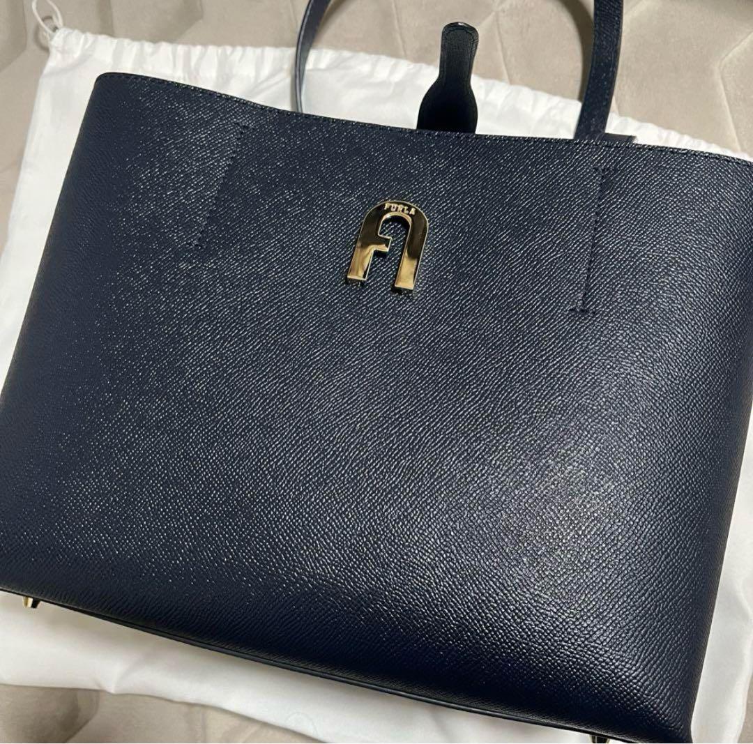 ネイビー トートバッグ　フルラ