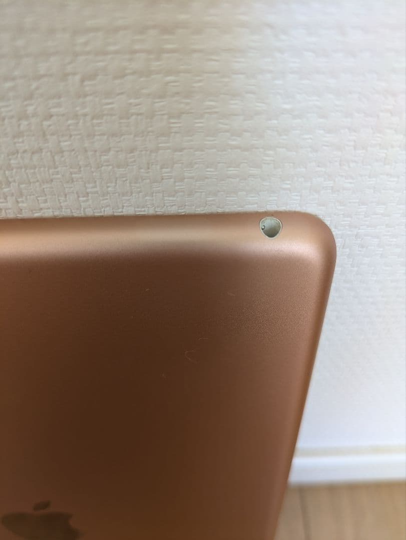 【美品】Apple iPad (第7世代, Wi-Fi, 32GB) ゴールド
