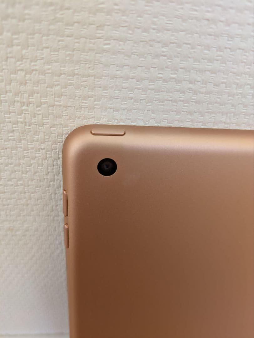 【美品】Apple iPad (第7世代, Wi-Fi, 32GB) ゴールド
