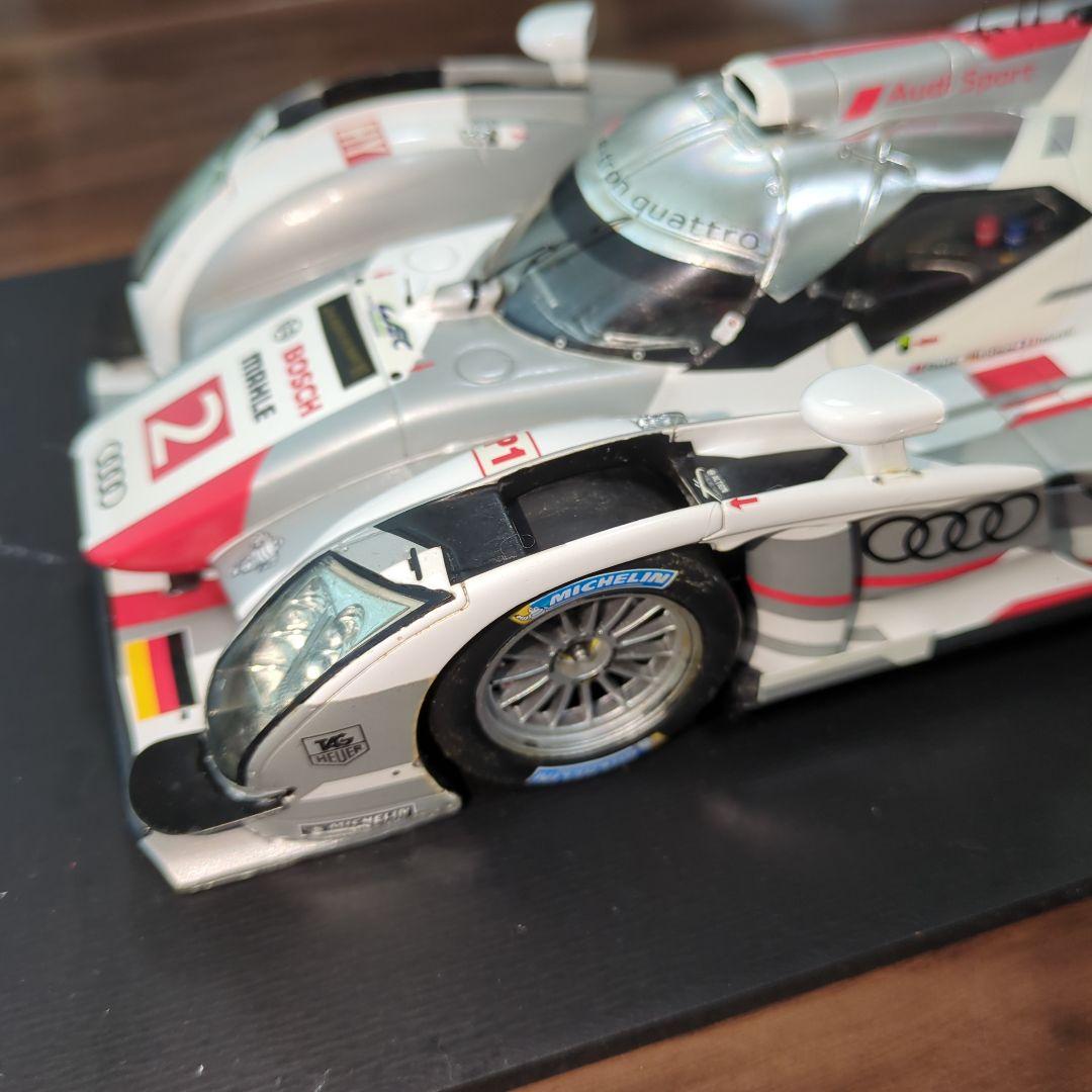 ミニカー Audi e-tron quattro Le Mans '14 1:18