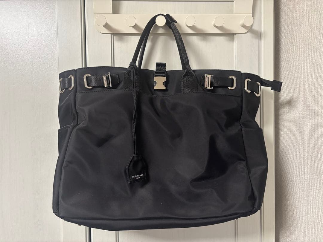 ナイロン ブラック トートバッグ