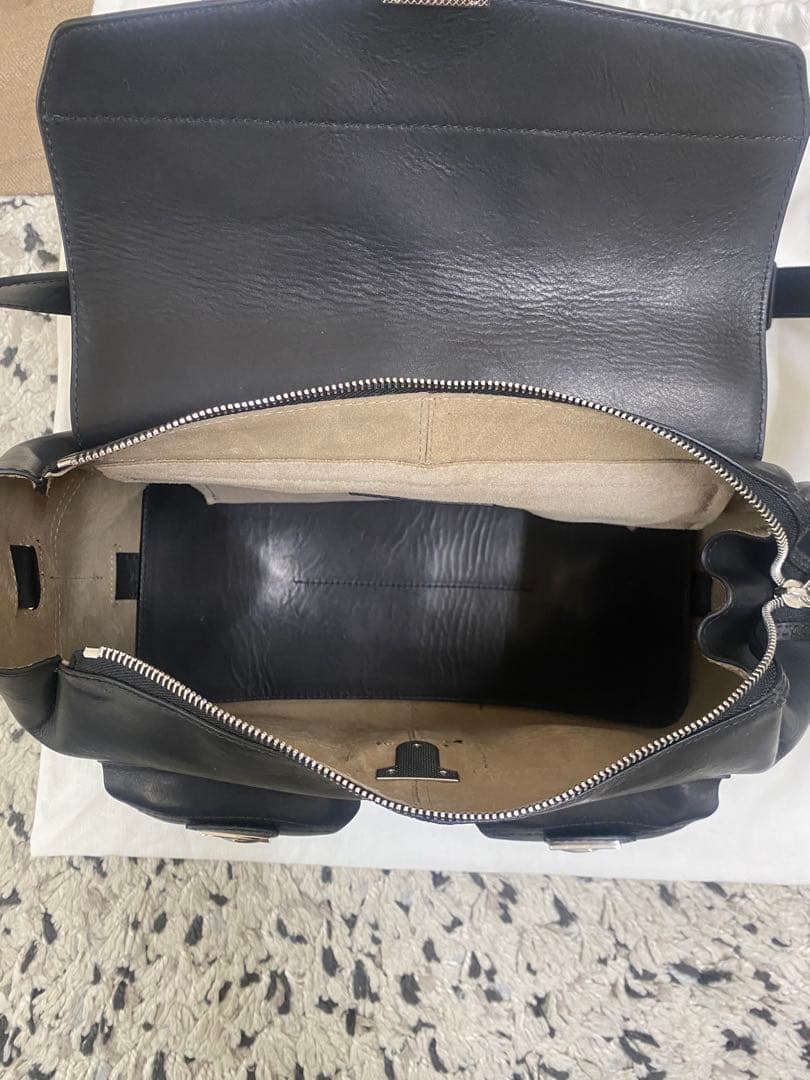 【LEMAIRE(ルメール)】MEDIUM GEAR BAG/ BLACK