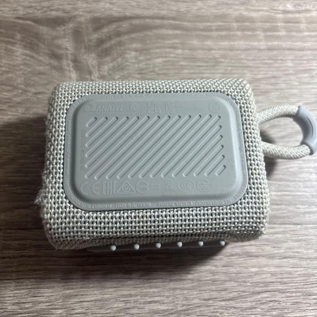 JBL ワイヤレススピーカー グレー　（最古の音質）