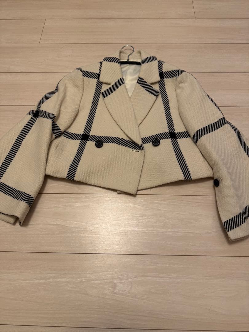 シェリエ　チェック柄 クロップドジャケット