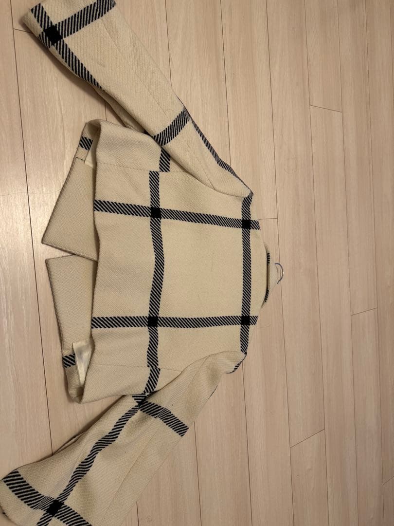 シェリエ　チェック柄 クロップドジャケット