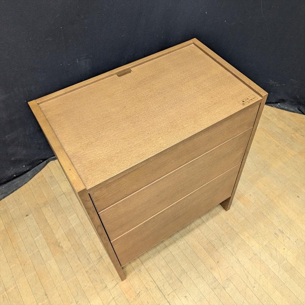 カリモク　プッシュ式　リビングチェスト　チェスト　サイドボード　キャビネット