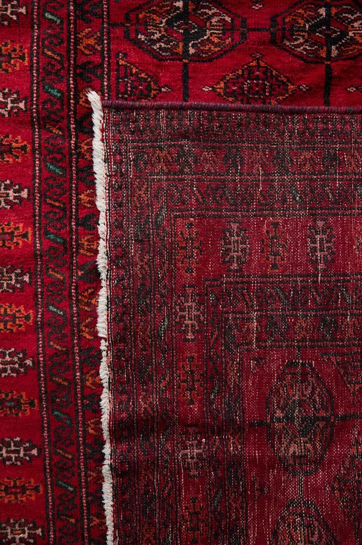 ヴィンテージラグ　トライバルラグ　トルクメン族　（203×126）赤　黒　茶　橙