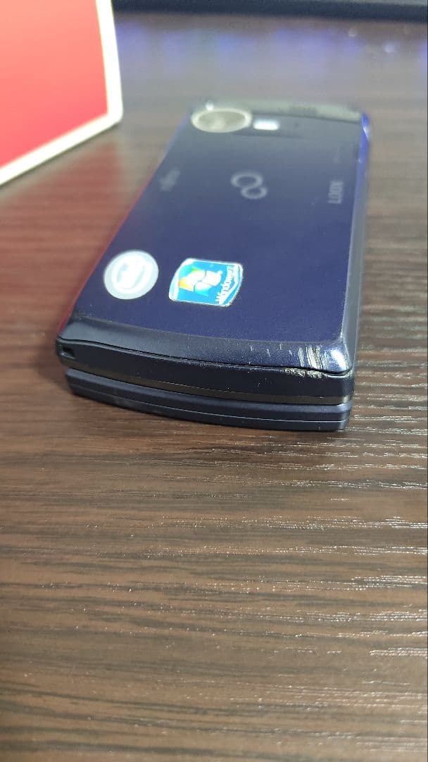 docomo F-07C Windows7搭載ケータイ