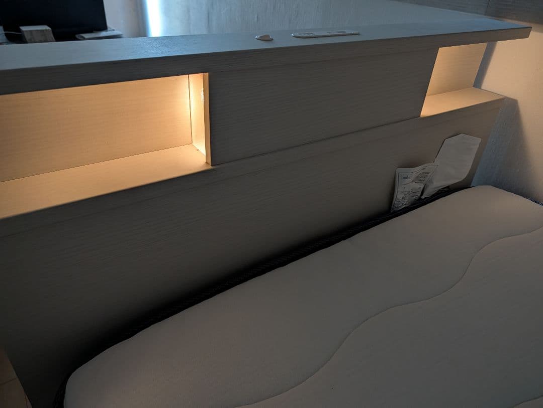 【gahara7】（ほぼ新品）ニトリ　マットレス付きシングルベッド