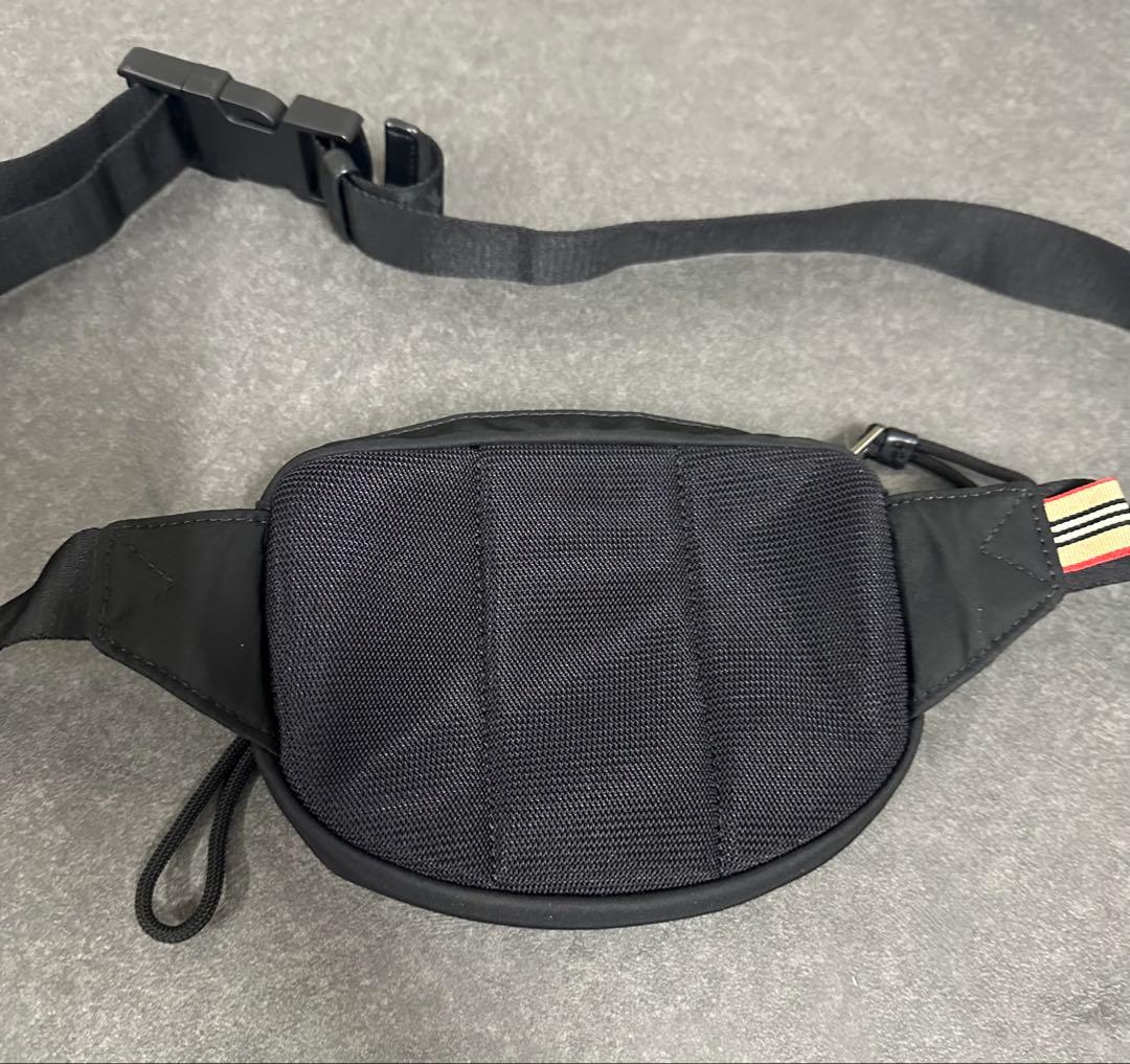 BURBERRY ボディバッグ ブラック