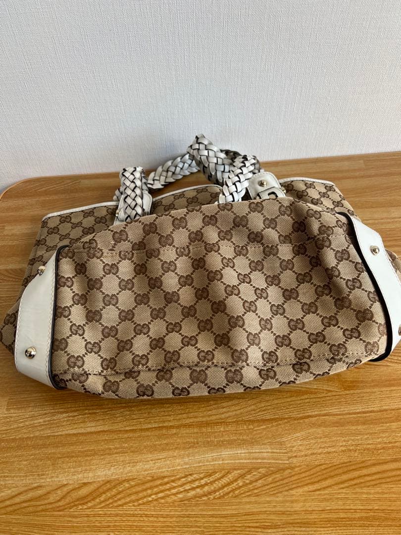 Gucci ブラウンショルダーバッグ 美品