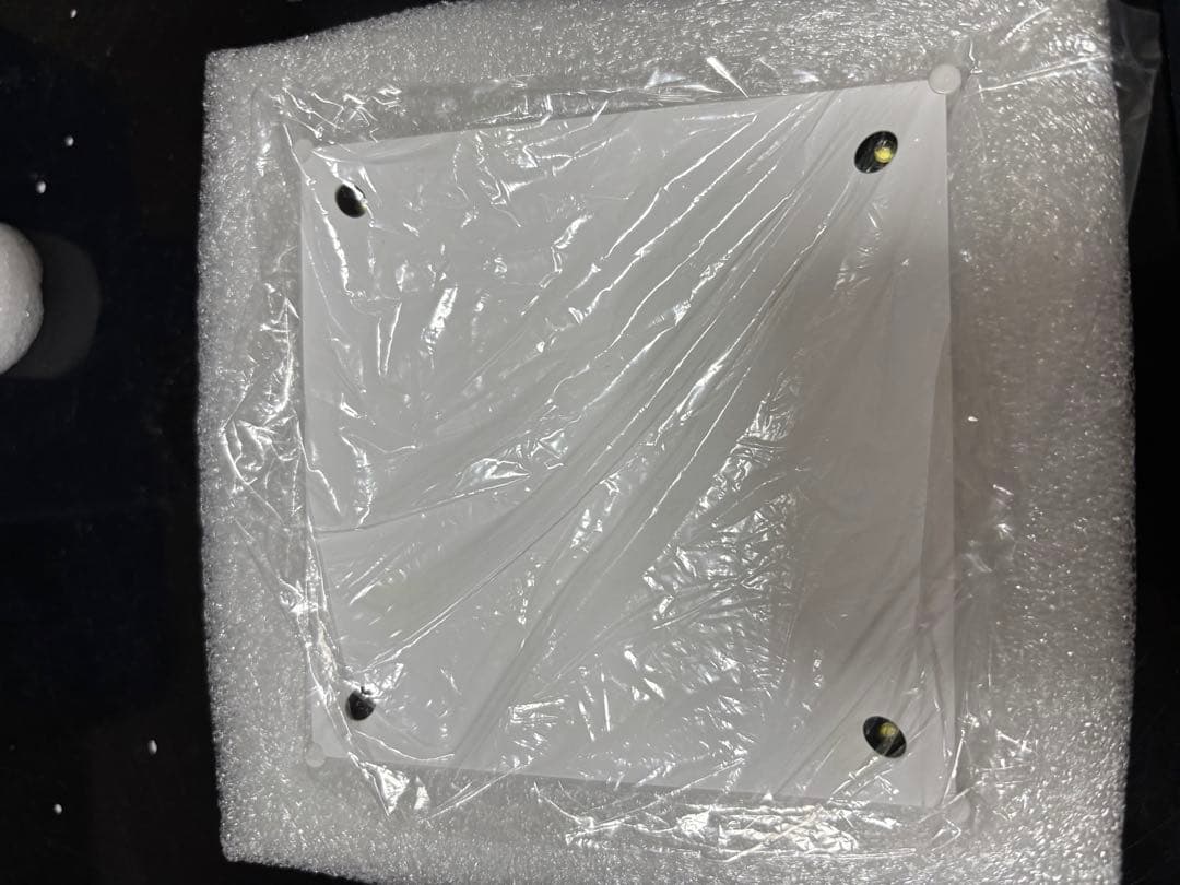 空中浮遊ディスプレイスタンド　LEVISTAGE　レビステージ