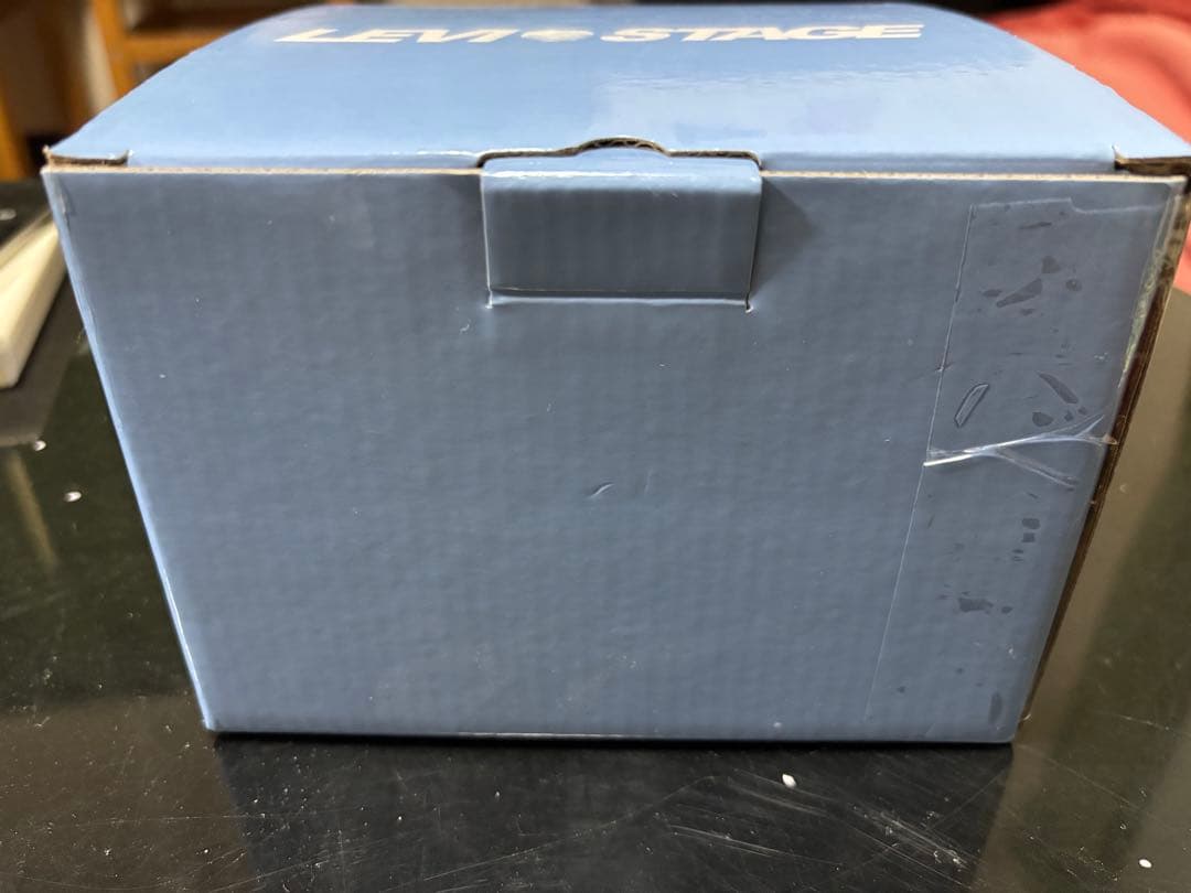 空中浮遊ディスプレイスタンド　LEVISTAGE　レビステージ