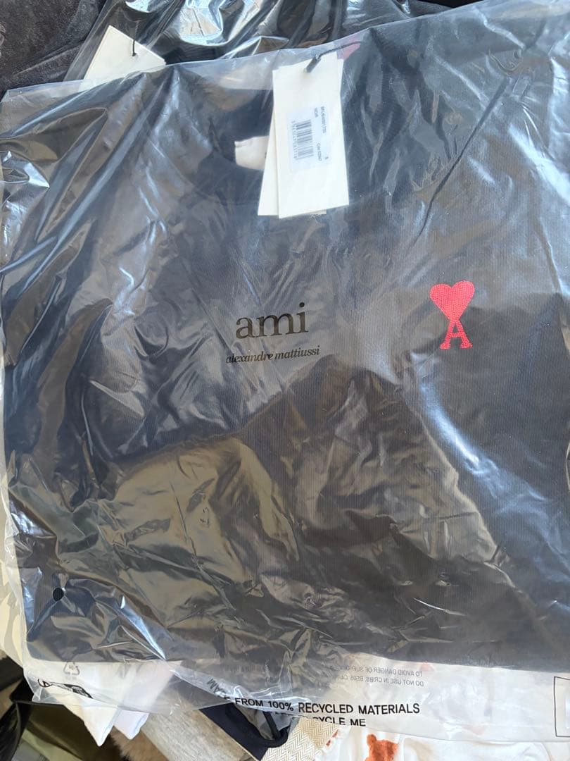 【AMI Paris 正規品】アミパリス ハートロゴ スウェット（ブラック・S)