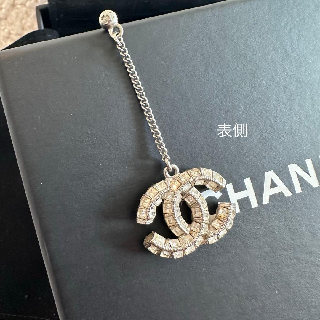 CHANEL CCロゴ シルバーピアス