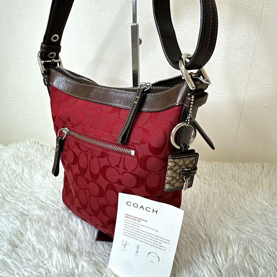 希少 COACH シグネチャー柄 ショルダーバッグ 赤 希少色 キーリング付き