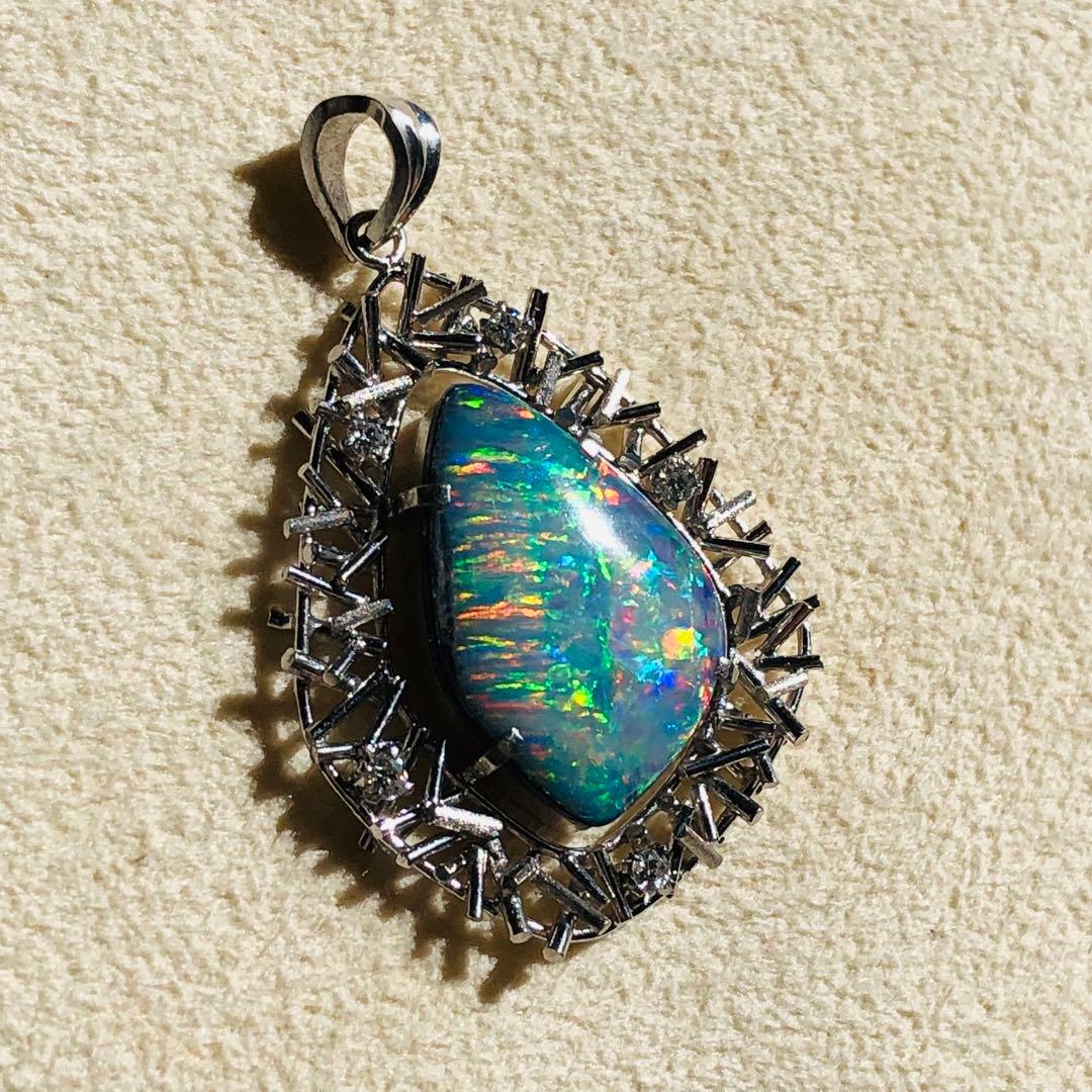 更紗✩です　ダイヤ付き 天然オパール プラチナ ペンダント チャーム 美品