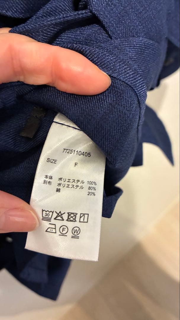 THETOE Kordela Twist Shirt ネイビー