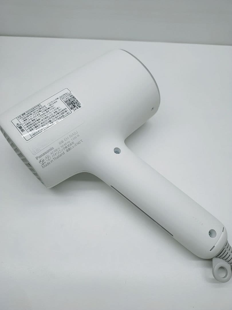 ほぼ未使用品☀ノズル付きPanasonic ナノケア ドライヤー EH-NA0J