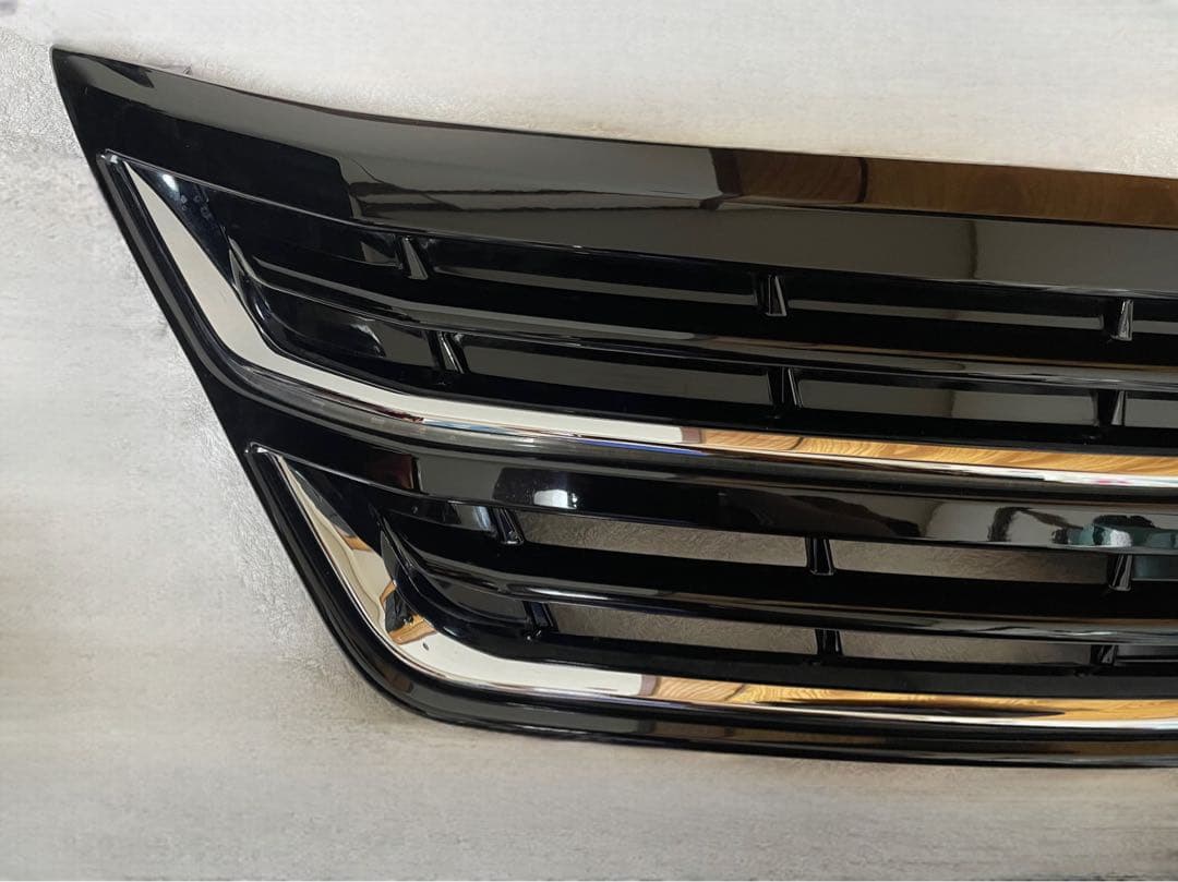 ヴェルファイア20系前期フロントグリル
