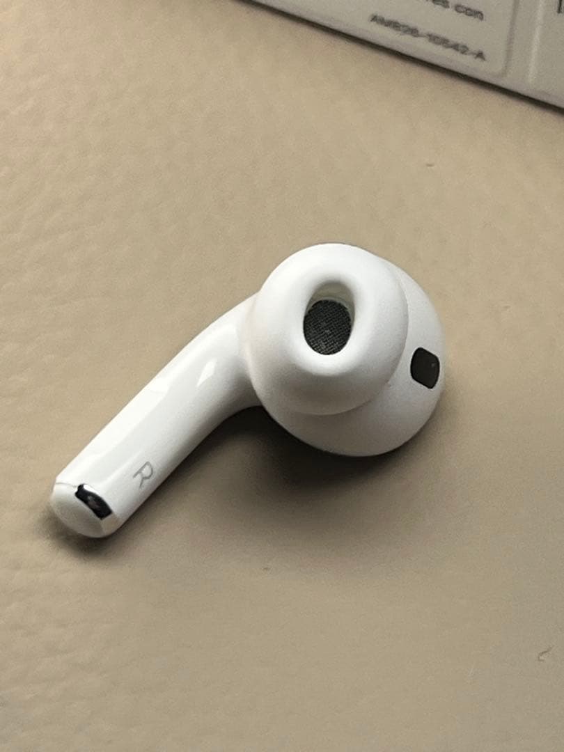 Apple AirPods pro第2世代イヤホン右耳のみA2698正規品美品