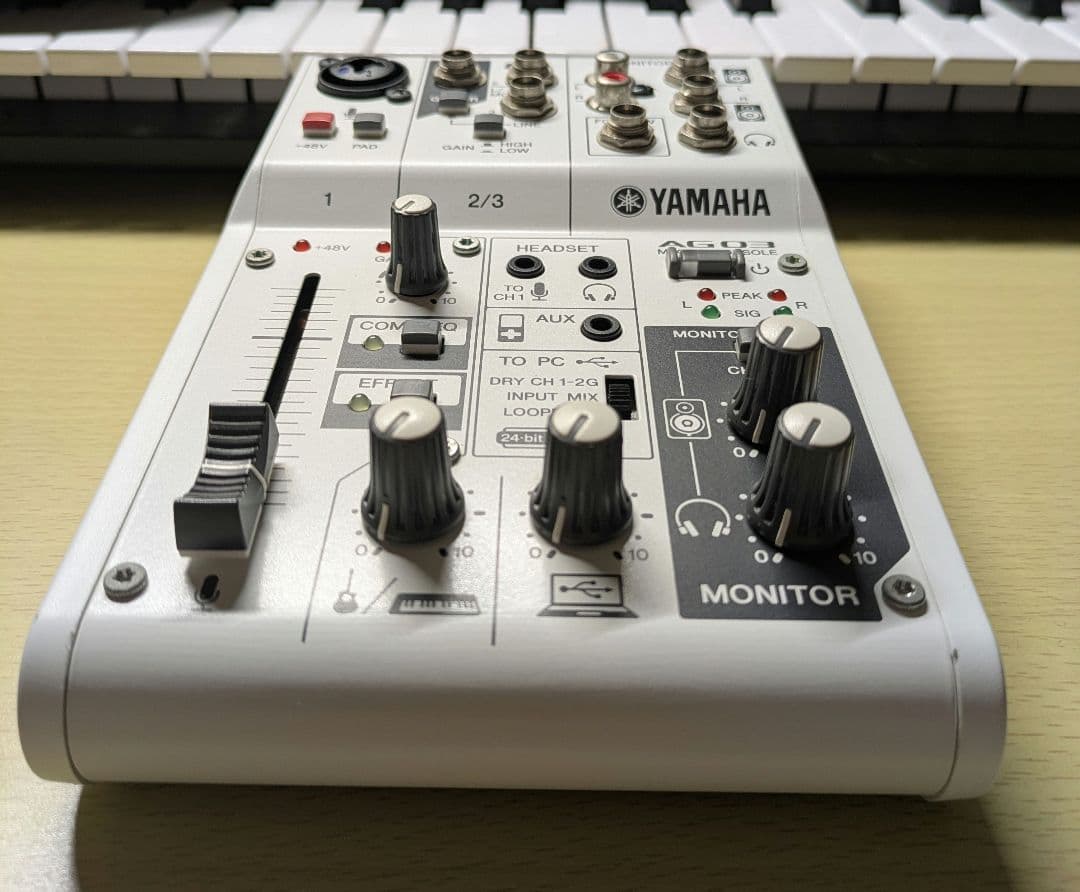 Yamaha AG03 ミキシングコンソール