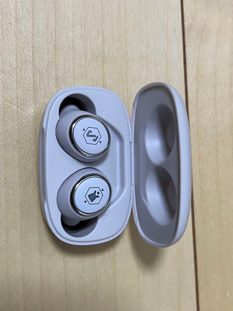 ブルーアーカイブ ブルアカ アロナ ワイヤレスイヤホン　ONKYO