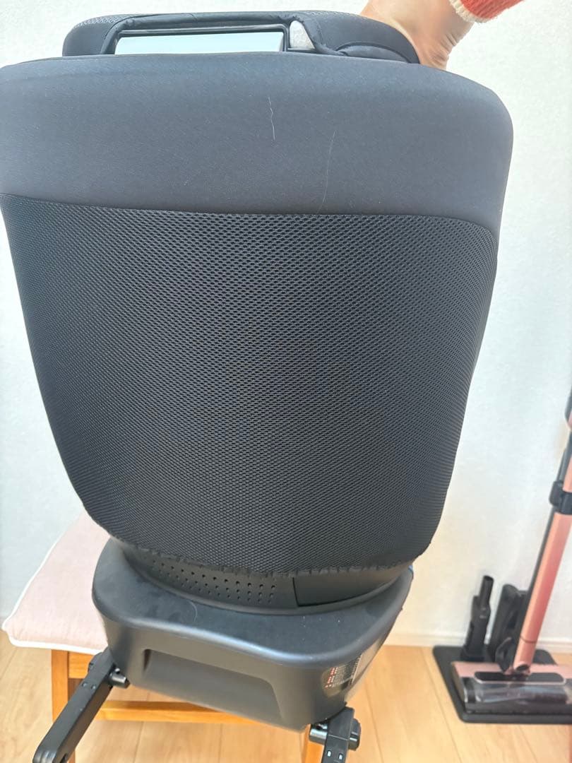 Joie アーク360 チャイルドシート ブラック　メルカリ市終了後値上げします