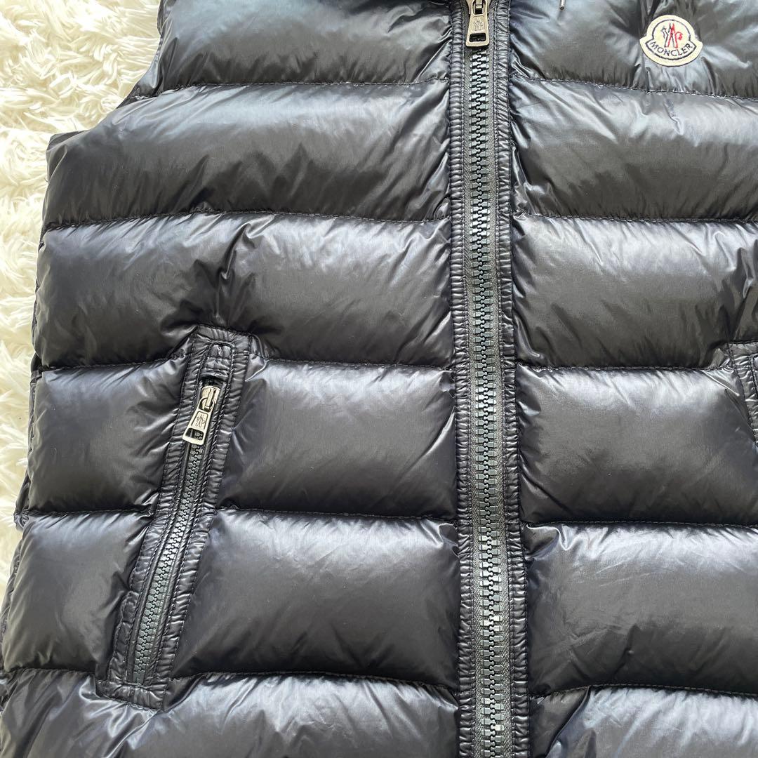 MONCLER モンクレール BARTHOLOME フーディー ダウンベスト　2