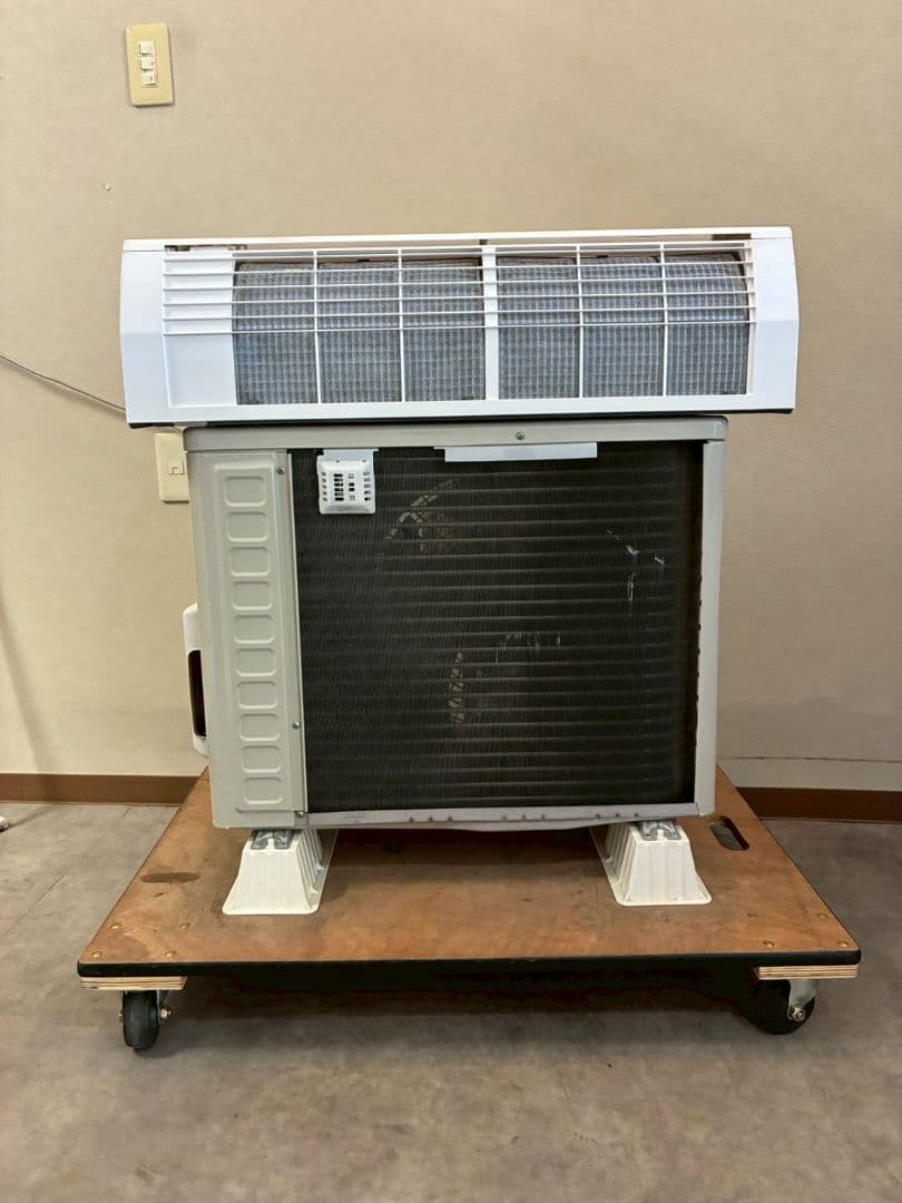 2106 日立【RAS-AJ22L (W)】2021年製 6畳 エアコン 中古