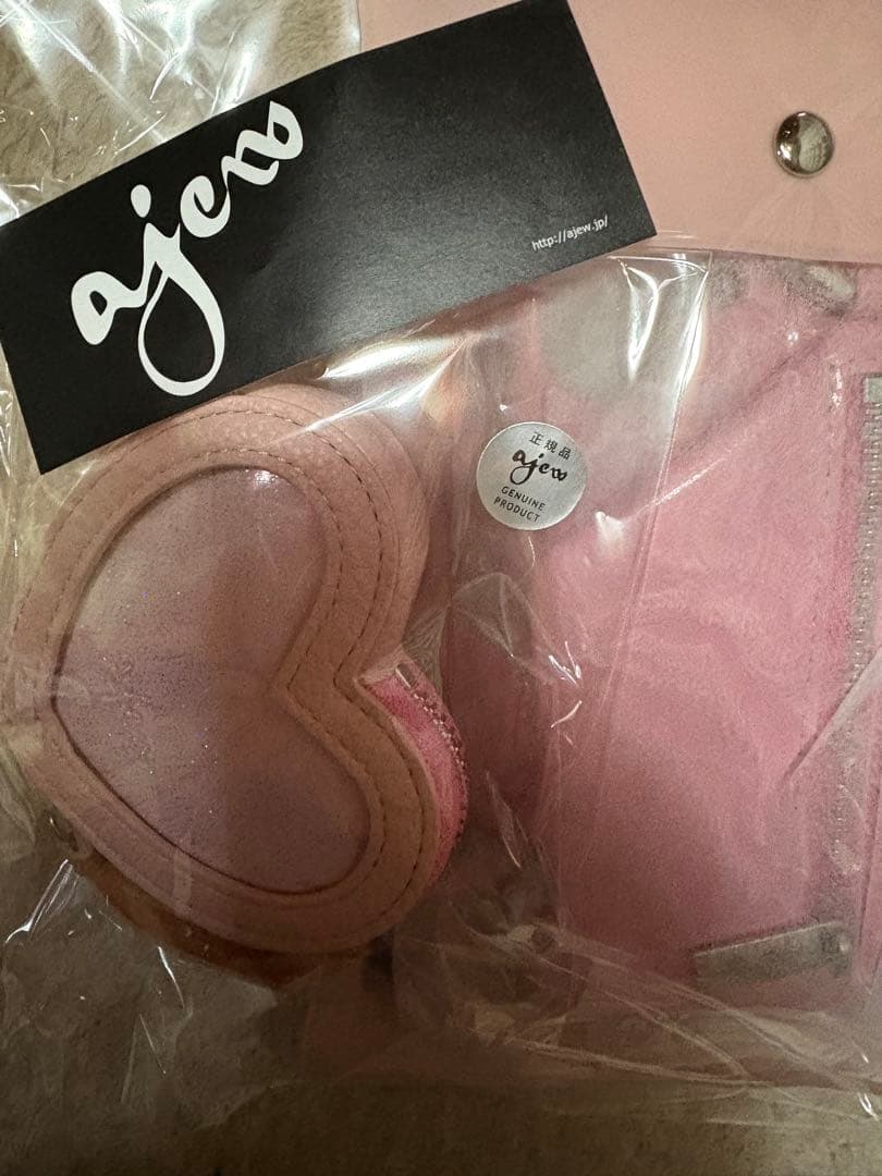 S*a様 ♡新品未使用♡ajew Valentine “PINK” iPhone