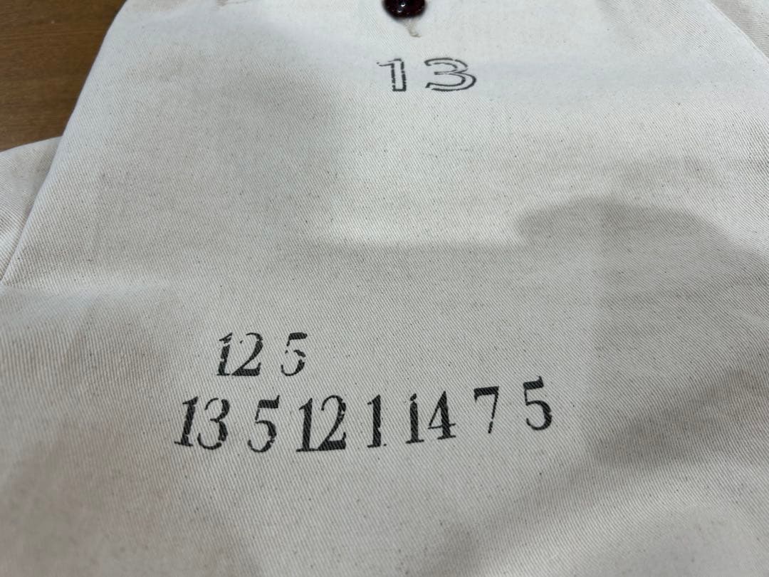 ゆみこ　未着用　Le Melange ロゴプリントチノパン