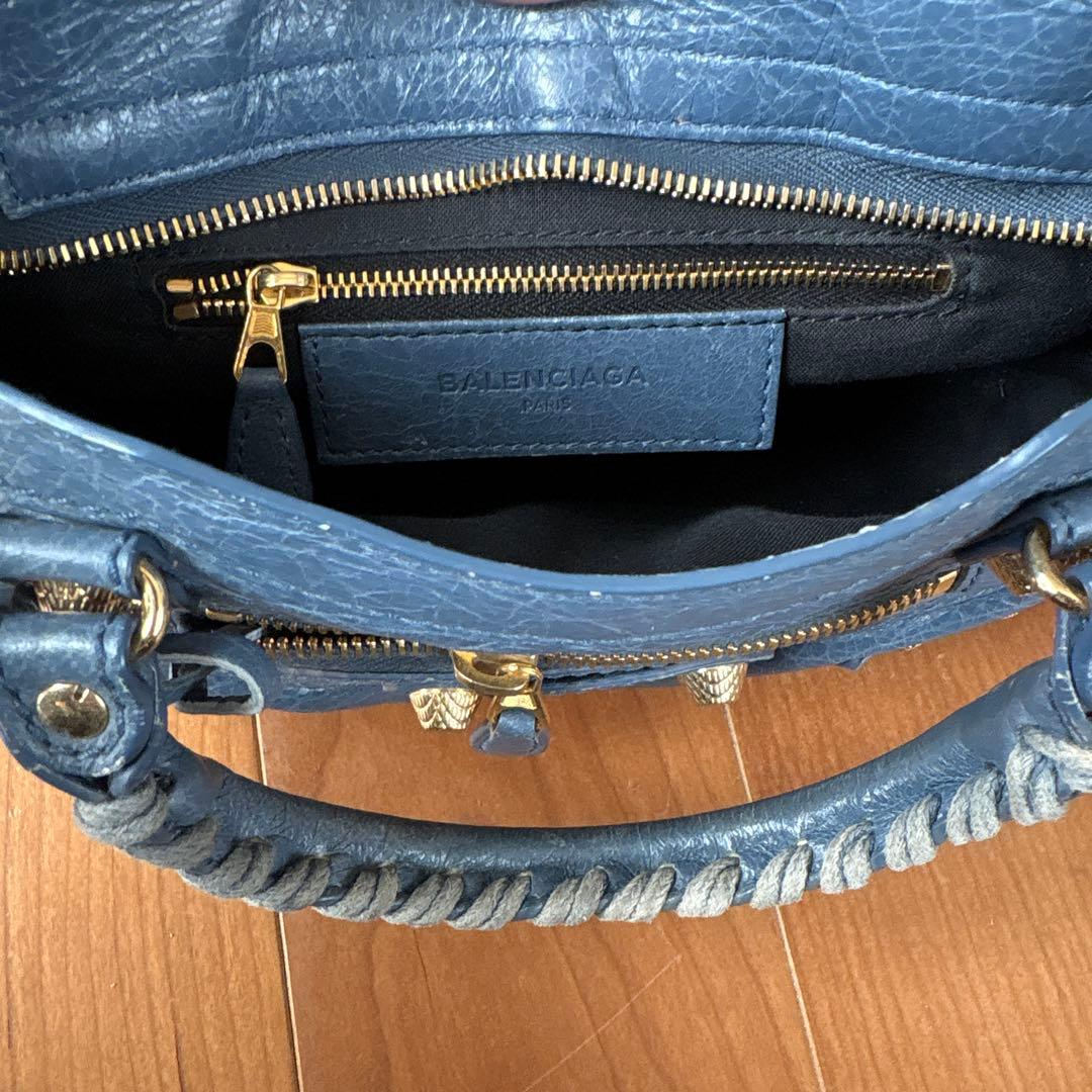 BALENCIAGAのバッグ