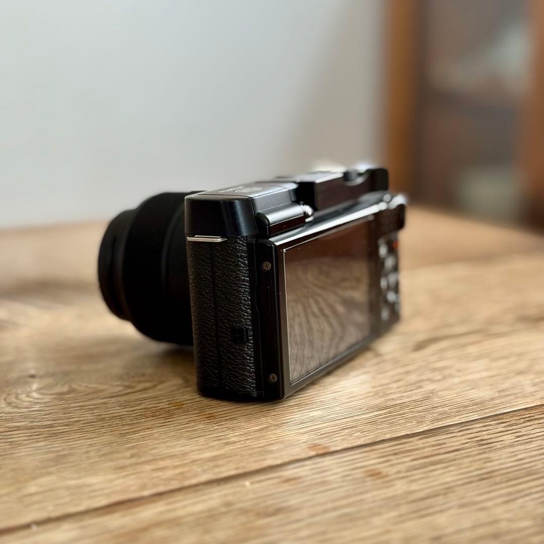 Fujifilm X-M1 ブラック XC35mm F2