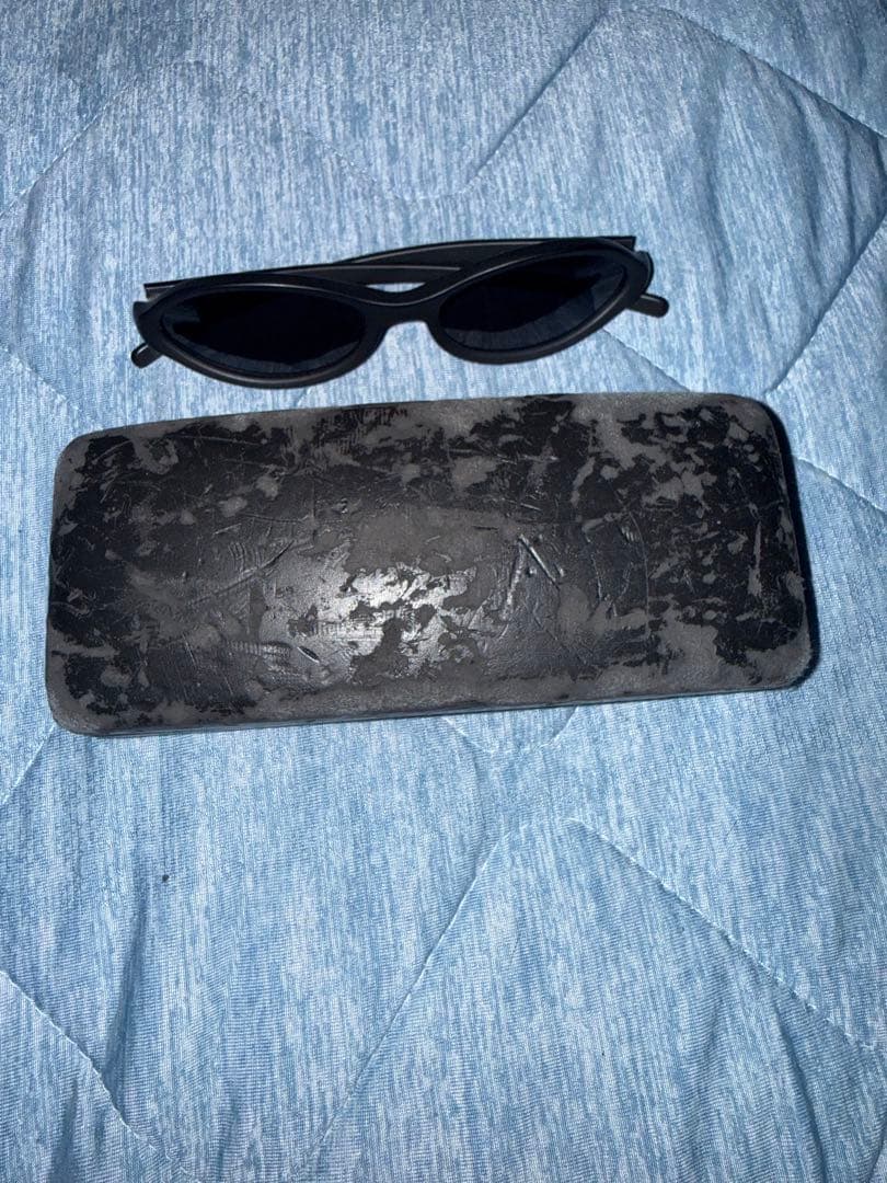 小物 prada eyewear