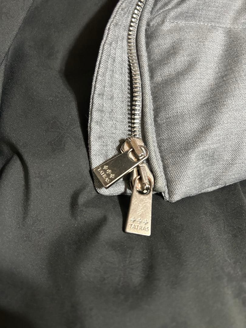 タトラス　ダウンベスト　LEONARDO 高級ライン　グレー