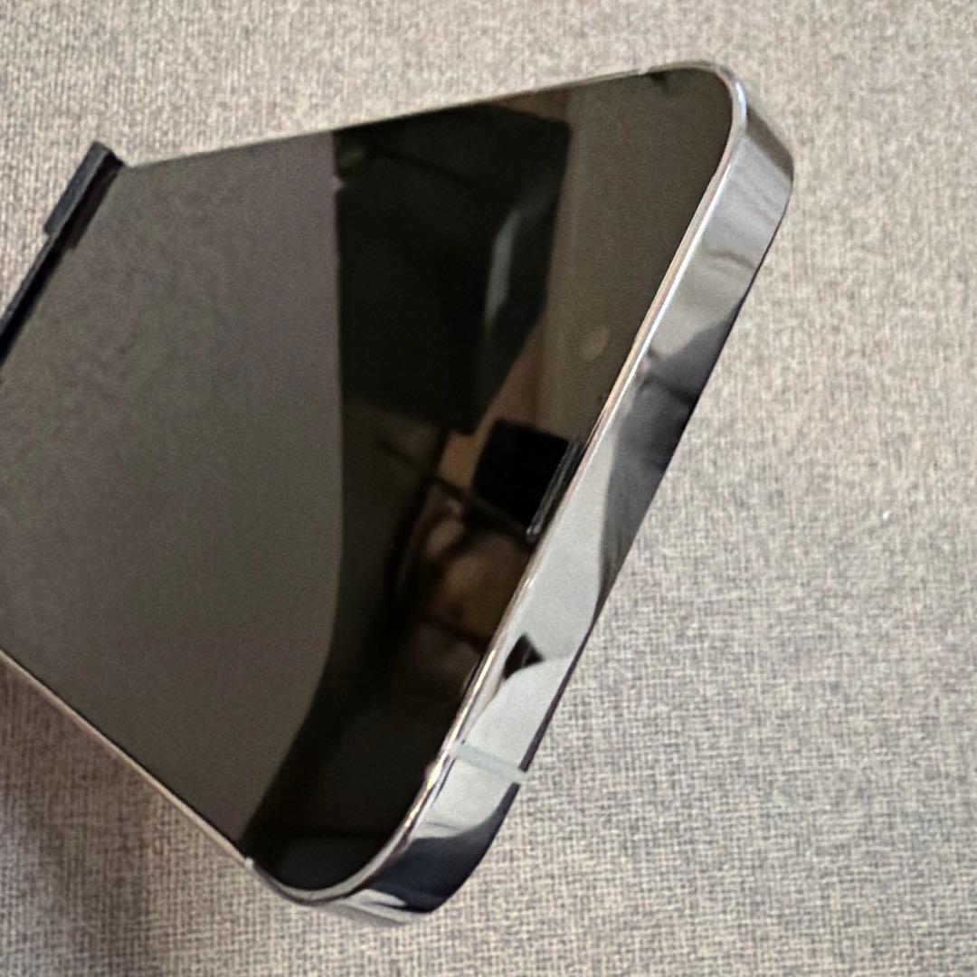 iPhone13Pro シルバー