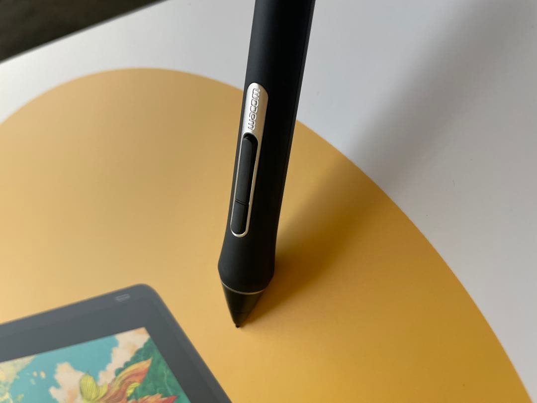 【美品】Wacom Cintiq 16 DTK1660K0D 液タブ