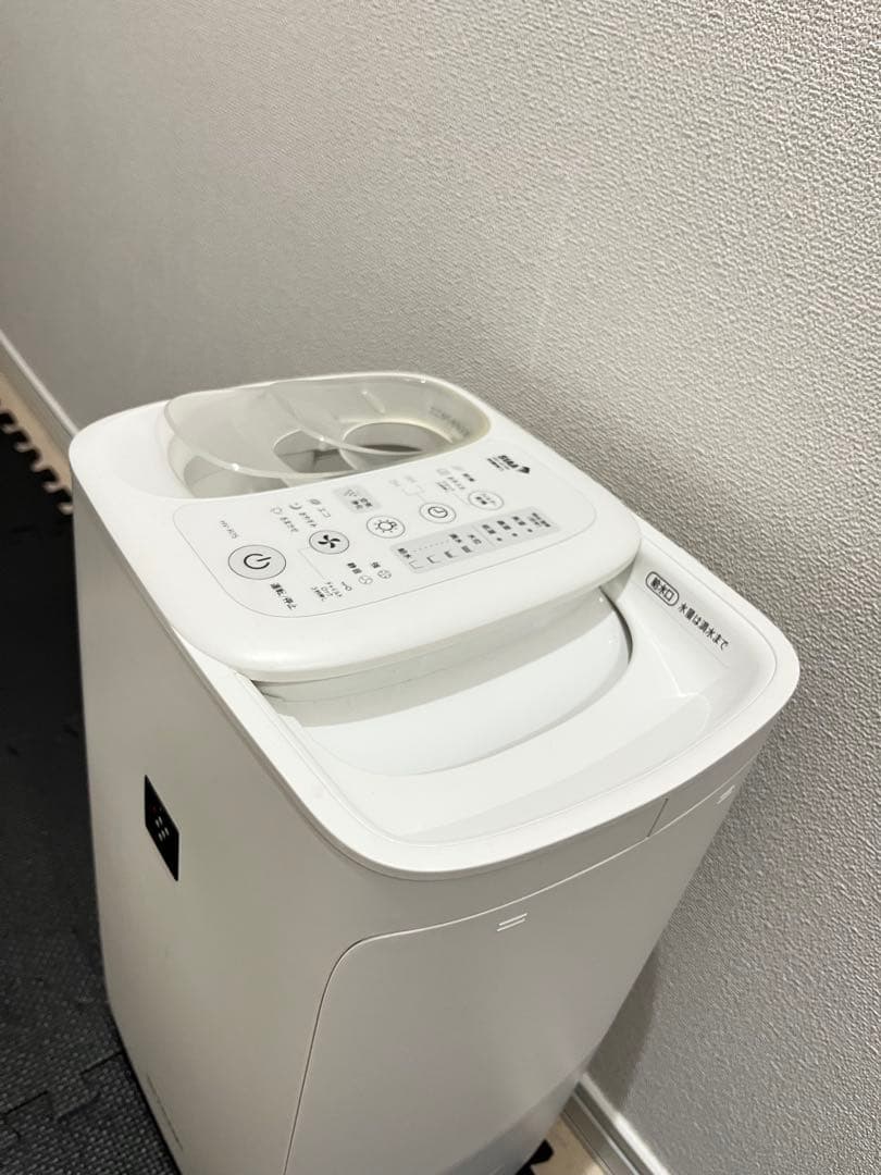 SHARPシャープ　加熱気化式加湿器　HV-R75-W　説明書付　2023年製