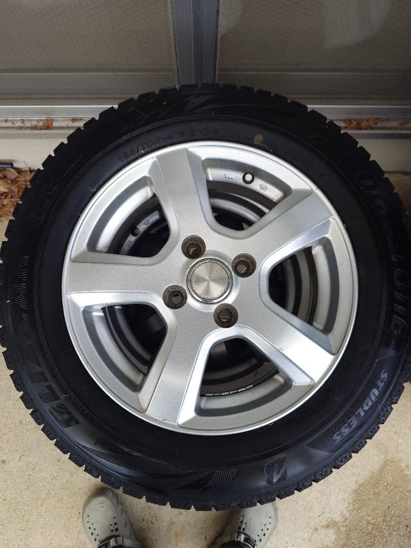 スタッドレスタイヤ ホイール4本セット　165/70R14 トヨタ　アクアなど①
