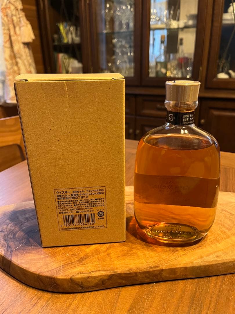 サントリー 白州蒸溜所 シングルモルトウイスキー　300ml