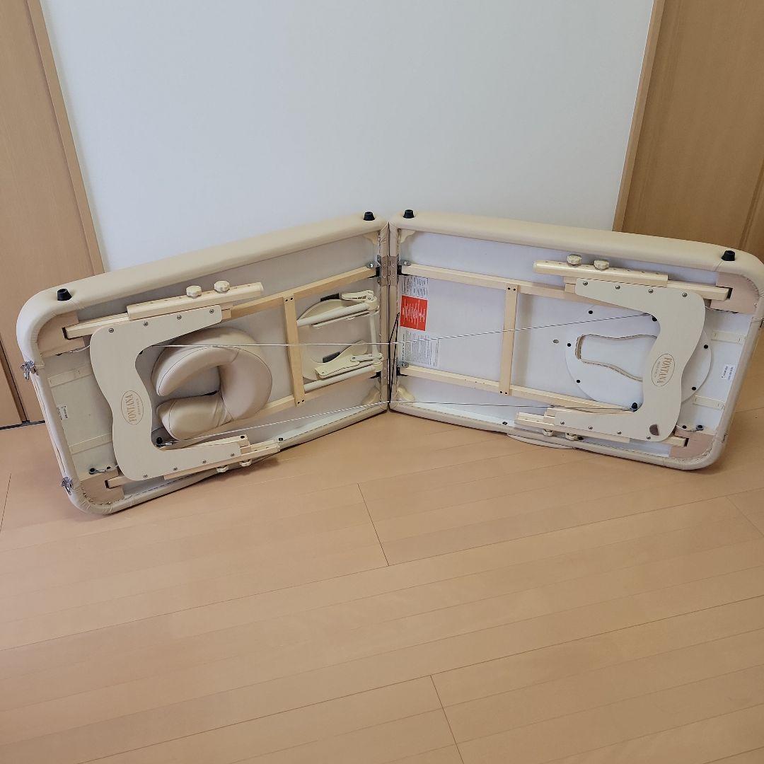 フォンタナ施術用折り畳ベッド、マッサージ等にも使用出来ます。【かなりの美品です】