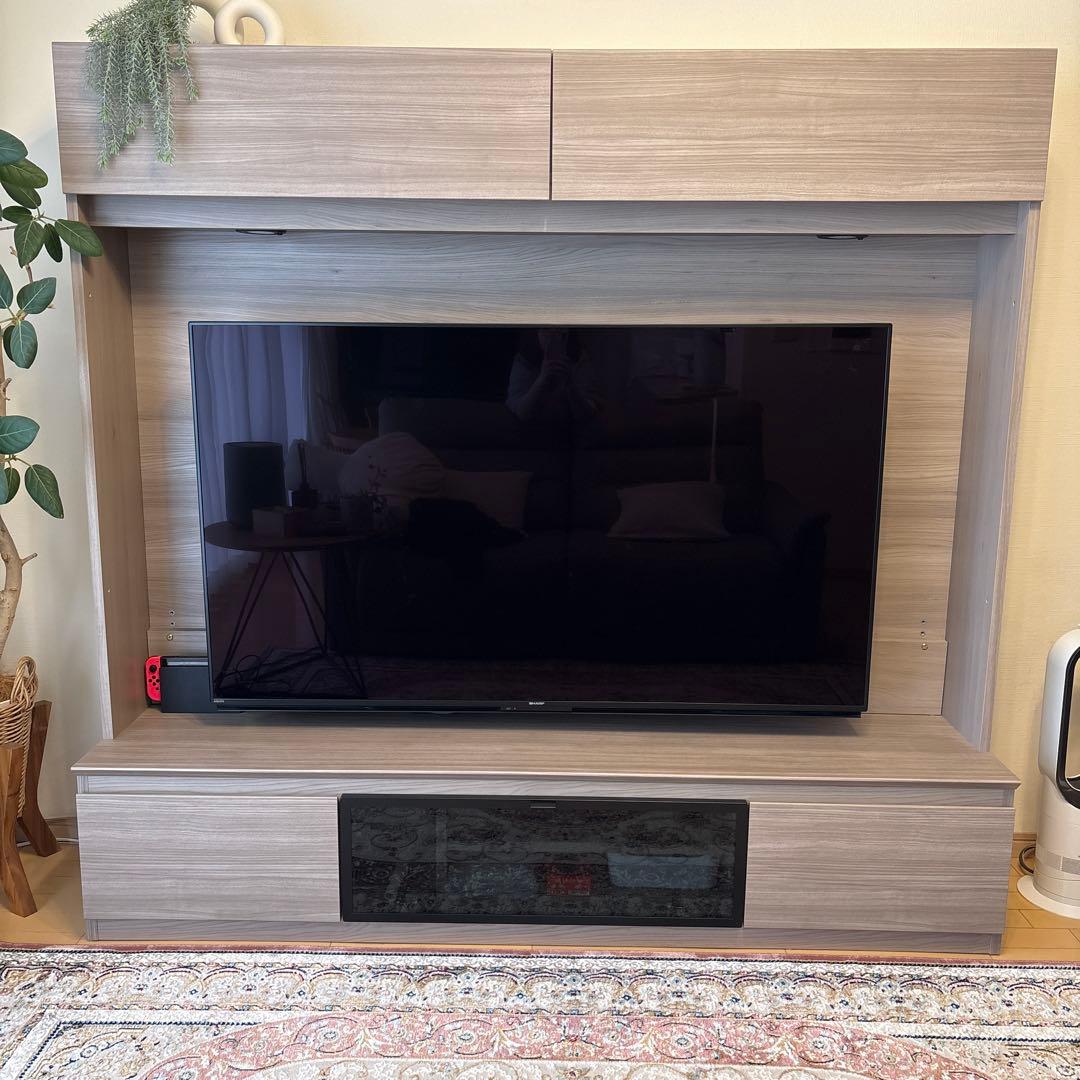 美品モダン木製テレビ台 /グレージュ/ライト付き