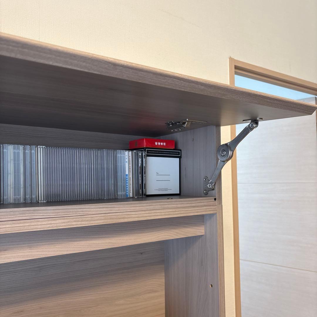 美品モダン木製テレビ台 /グレージュ/ライト付き