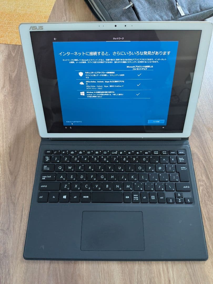 ASUS T305C 2in1 WindowsタブレットPC と付属品セット